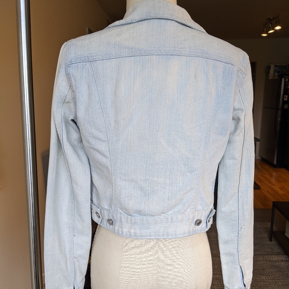 Basic denim jacket - Picture 2 of 8